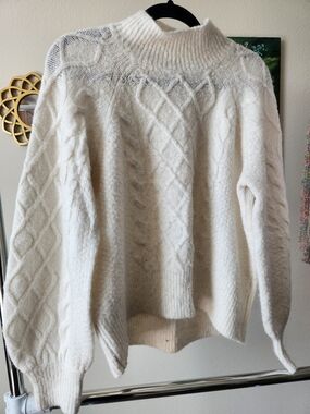 Abercrombie & Fitch Cream Cable Turtleneck Sweater
